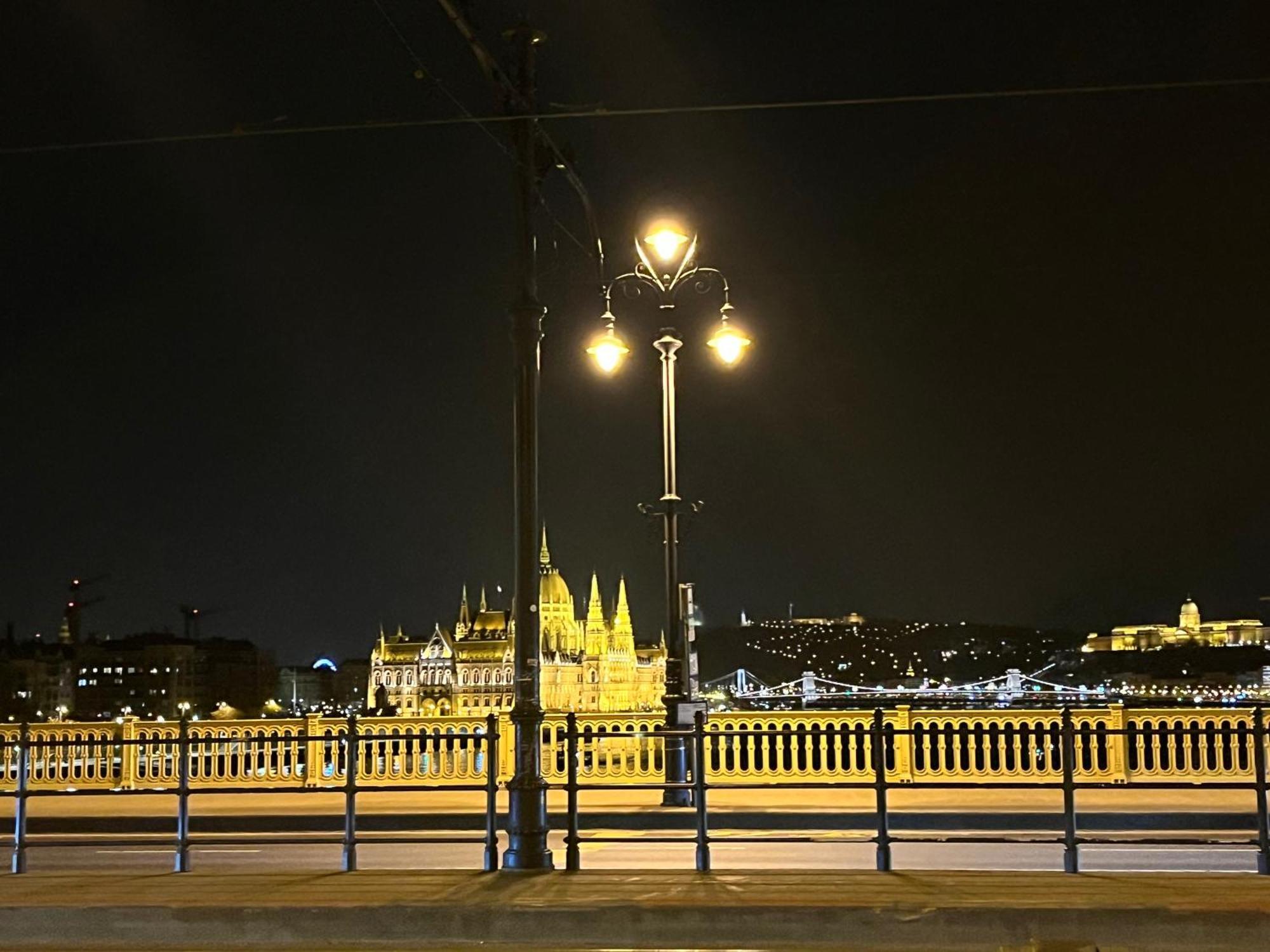 Pannonius Apartman, Budapest